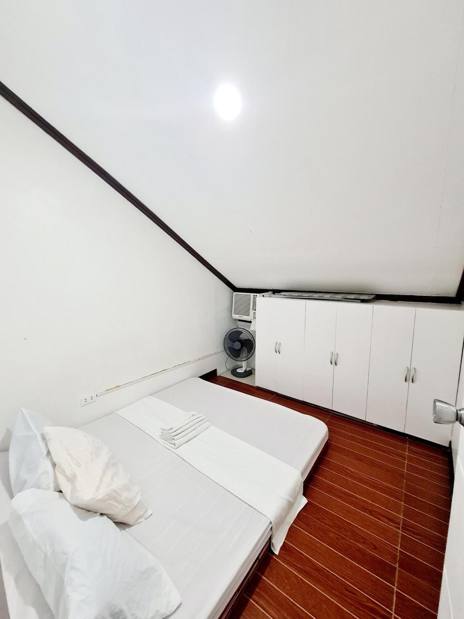 Calapan City Fully Furnished House Transient Near Xentromall L39 المظهر الخارجي الصورة