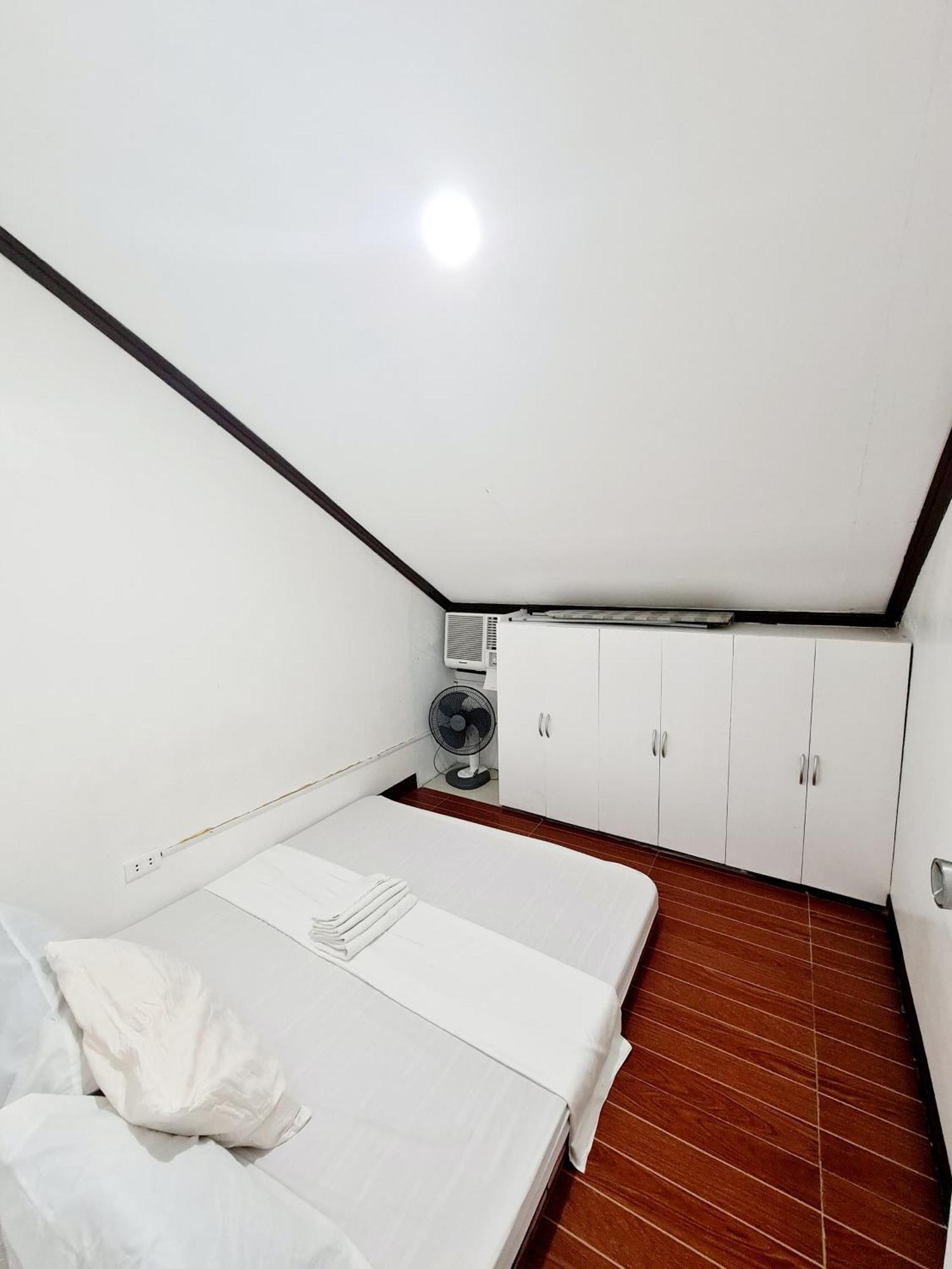 Calapan City Fully Furnished House Transient Near Xentromall L39 المظهر الخارجي الصورة