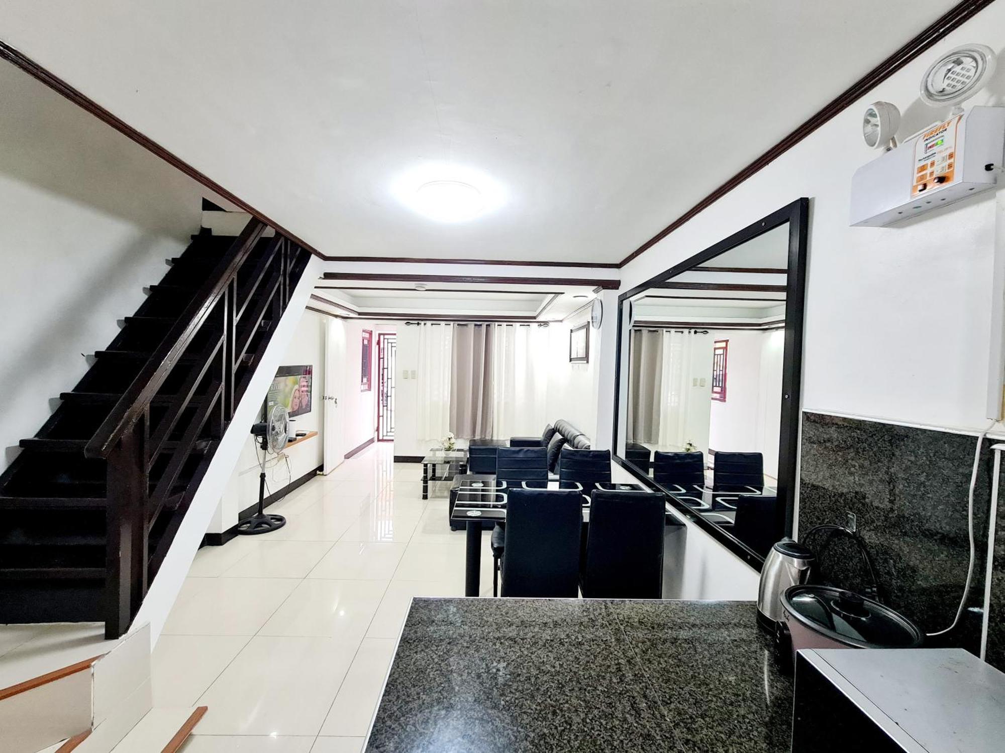 Calapan City Fully Furnished House Transient Near Xentromall L39 المظهر الخارجي الصورة