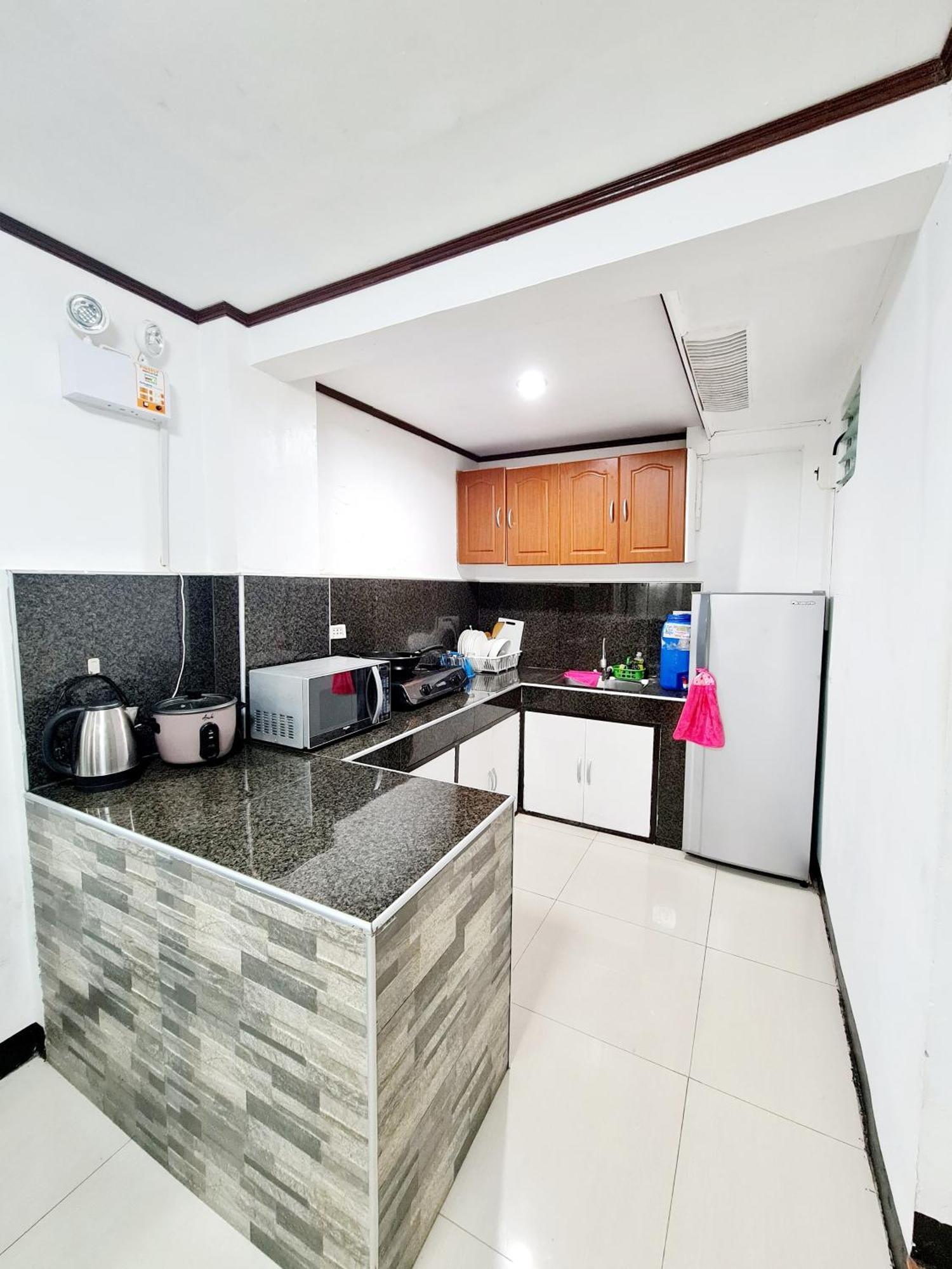 Calapan City Fully Furnished House Transient Near Xentromall L39 المظهر الخارجي الصورة